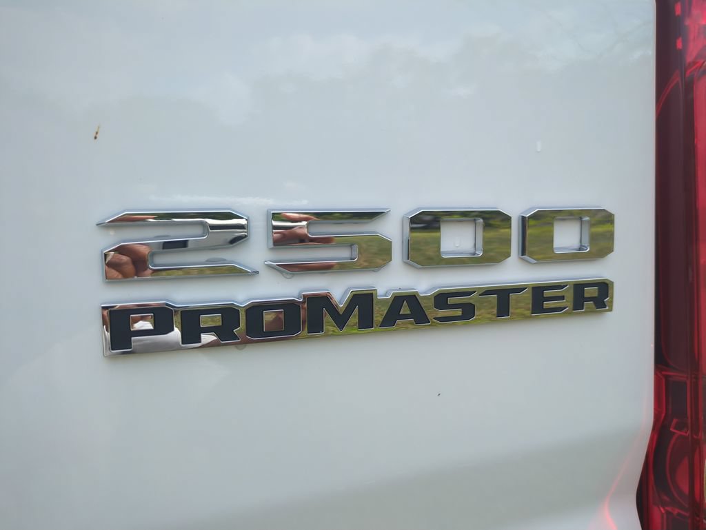 Used 2025 RAM ProMaster 2500 w/ U-Haul Equipment Group FWD image 31