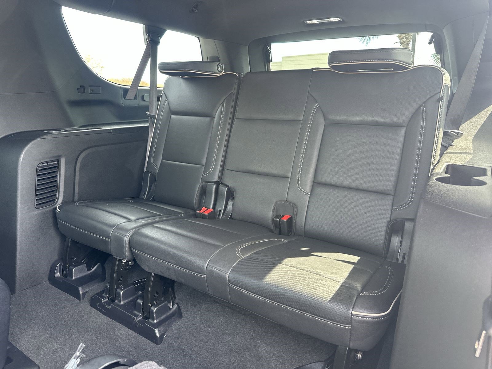 Used 2025 Chevrolet Suburban Premier RWD image 68
