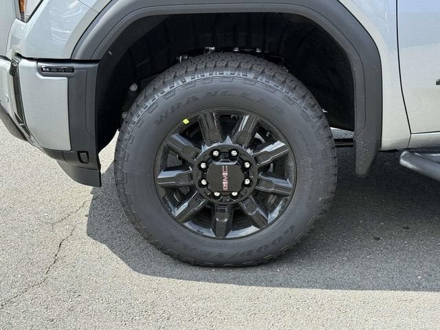 New 2026 GMC Sierra 3500 AT4 w/ LPO, Black Badging Package AWD/4WD image 8