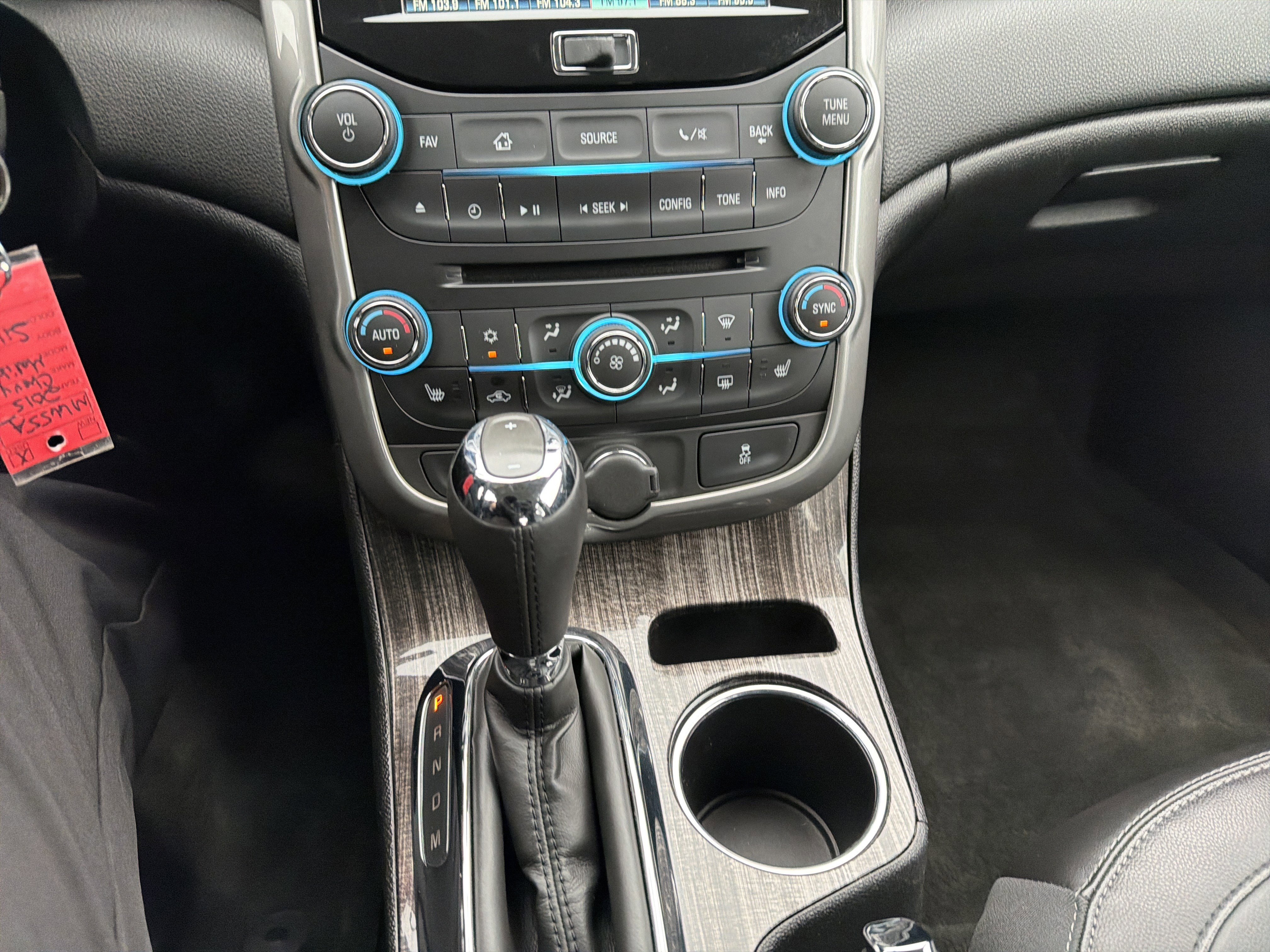 Used 2015 Chevrolet Malibu LT w/ Leather Package image 12