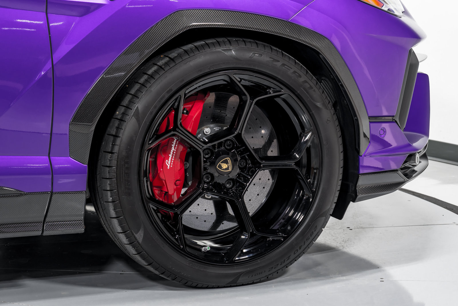 Used 2024 Lamborghini Urus Performante AWD/4WD image 56