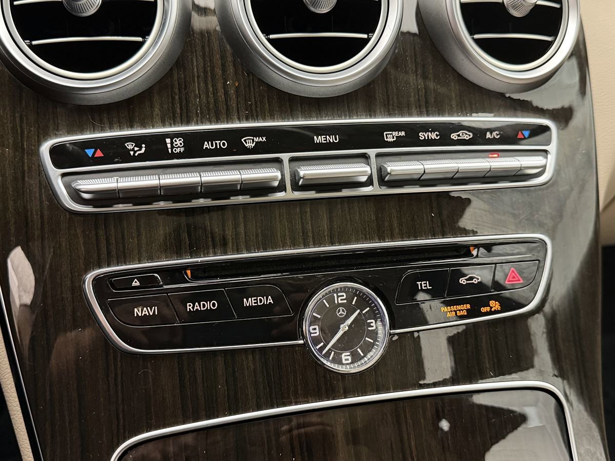 Used 2015 Mercedes-Benz C 300 4MATIC Sedan image 21