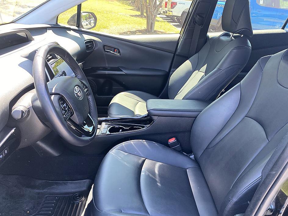 Certified 2022 Toyota Prius FWD image 8