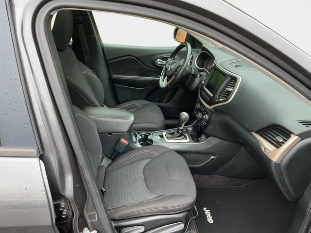 Used 2016 Jeep Cherokee 75th Anniversary AWD/4WD image 16