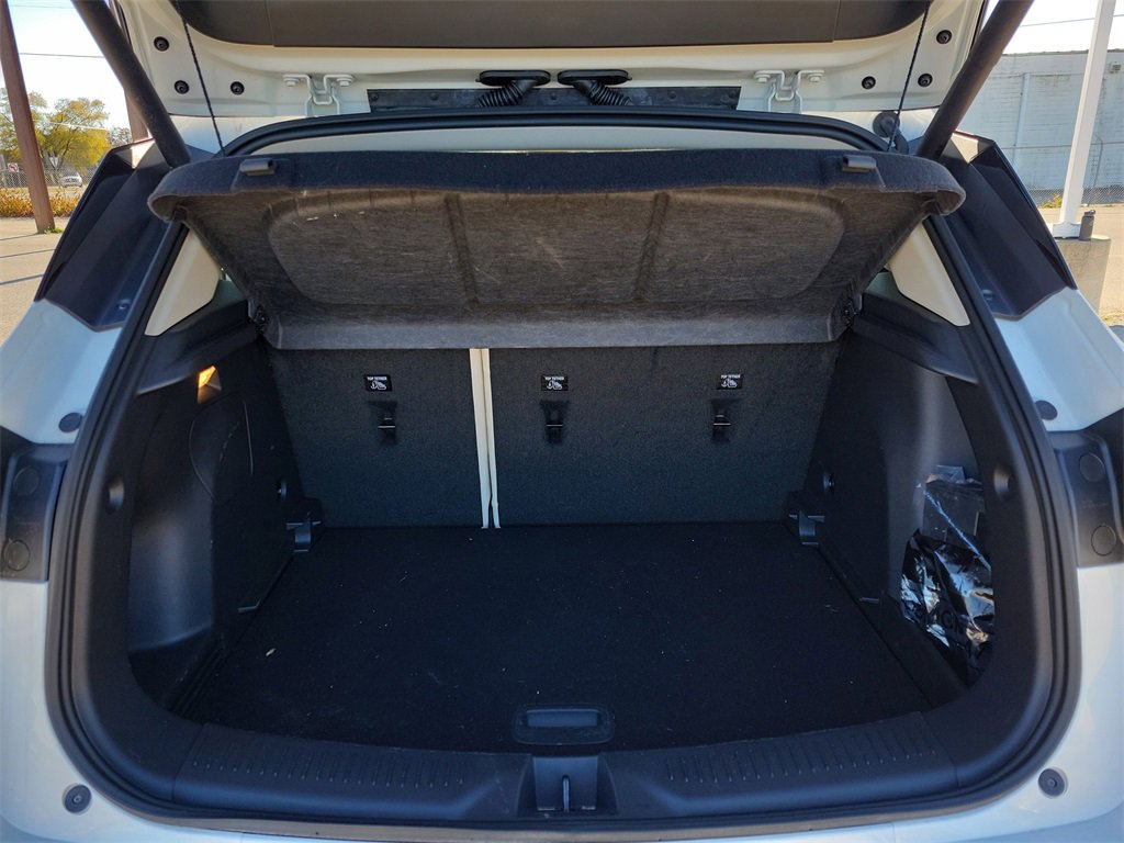 Used 2024 Buick Encore GX Avenir w/ Avenir Convenience Package image 8