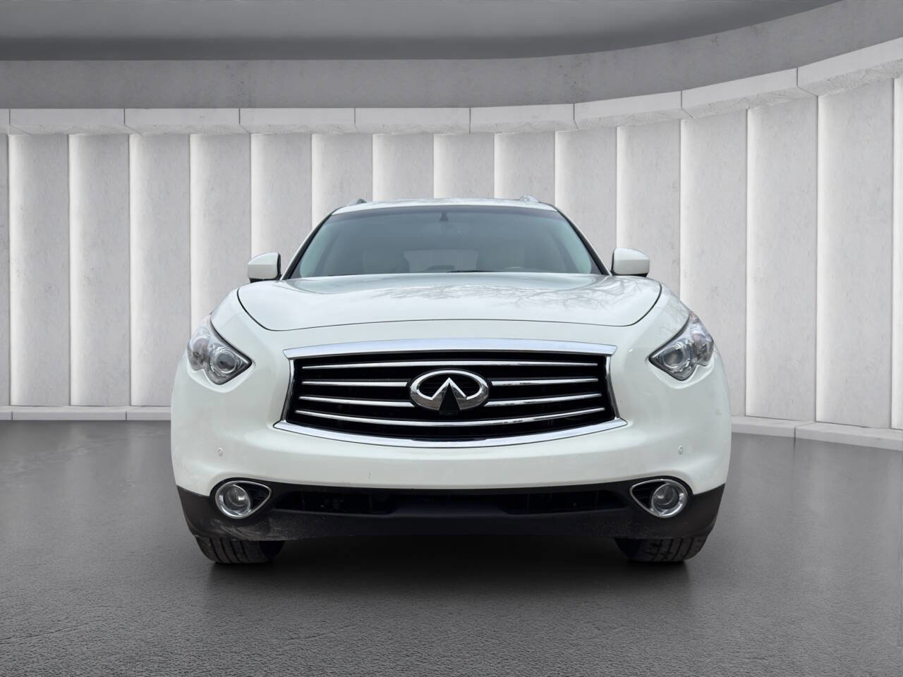 Used 2016 INFINITI QX70 AWD w/ Premium Package image 8