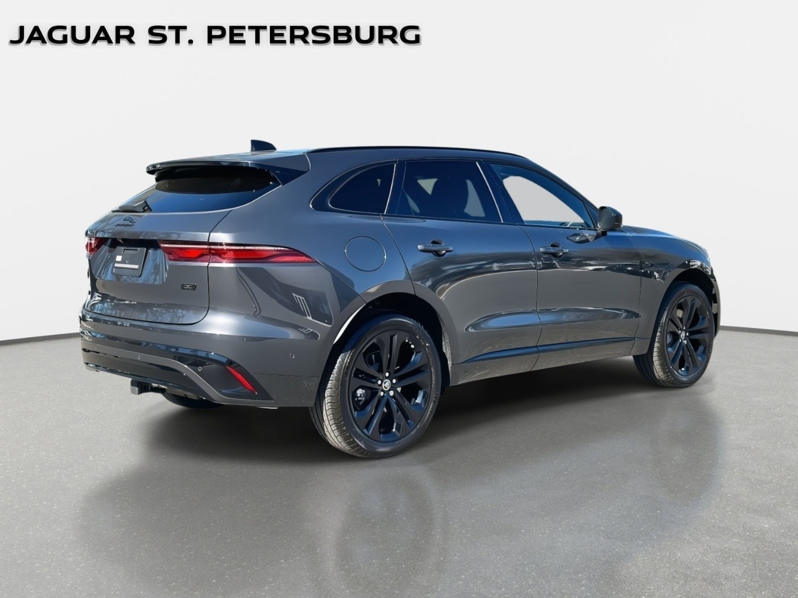 Used 2026 Jaguar F-PACE R-Dynamic S AWD/4WD image 4
