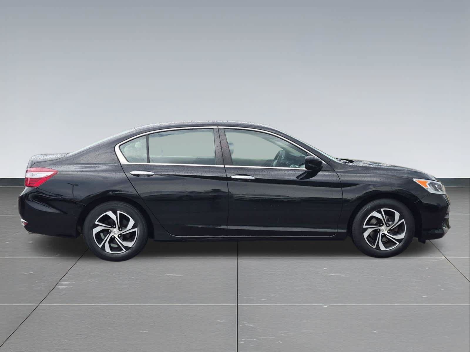 Certified 2017 Honda Accord LX image 7