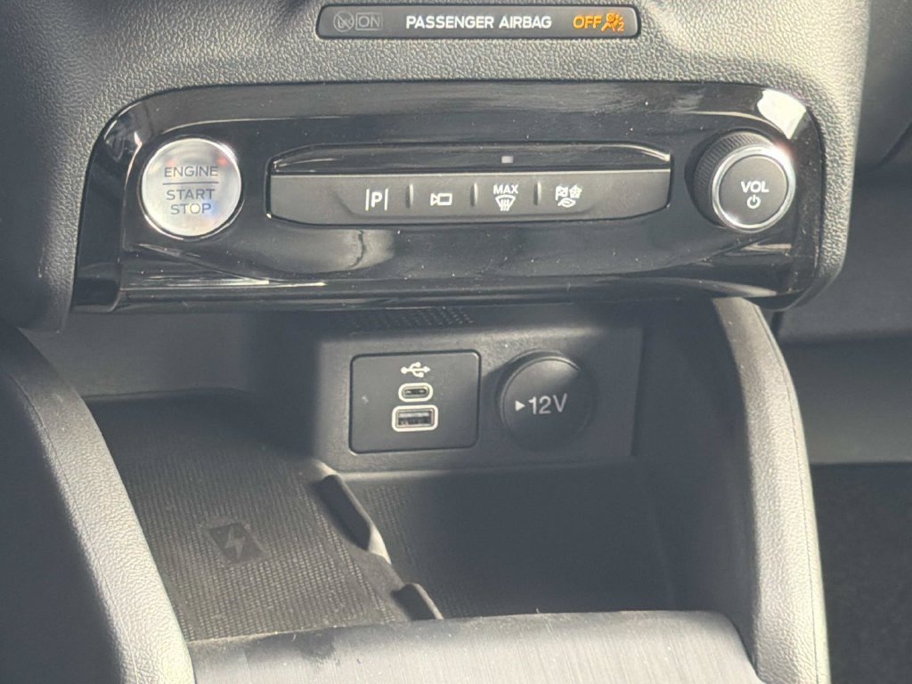 New 2025 Ford Escape SE w/ PHEV Premium Package FWD image 21