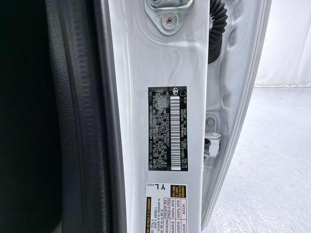 Used 2024 Toyota Prius XLE image 26