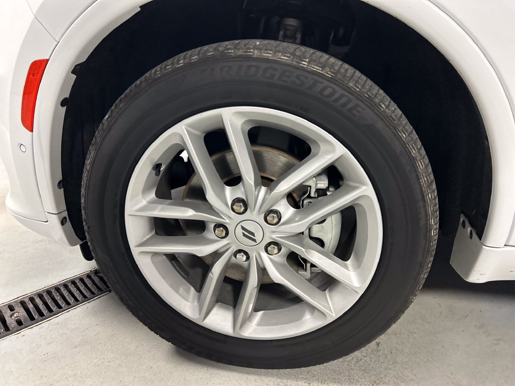 Used 2025 Dodge Durango GT AWD/4WD image 9