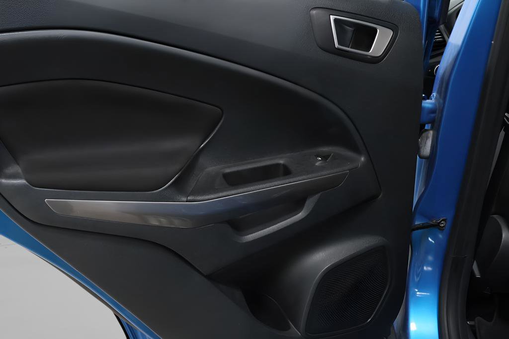 Used 2019 Ford EcoSport SE w/ SE Convenience Package image 26