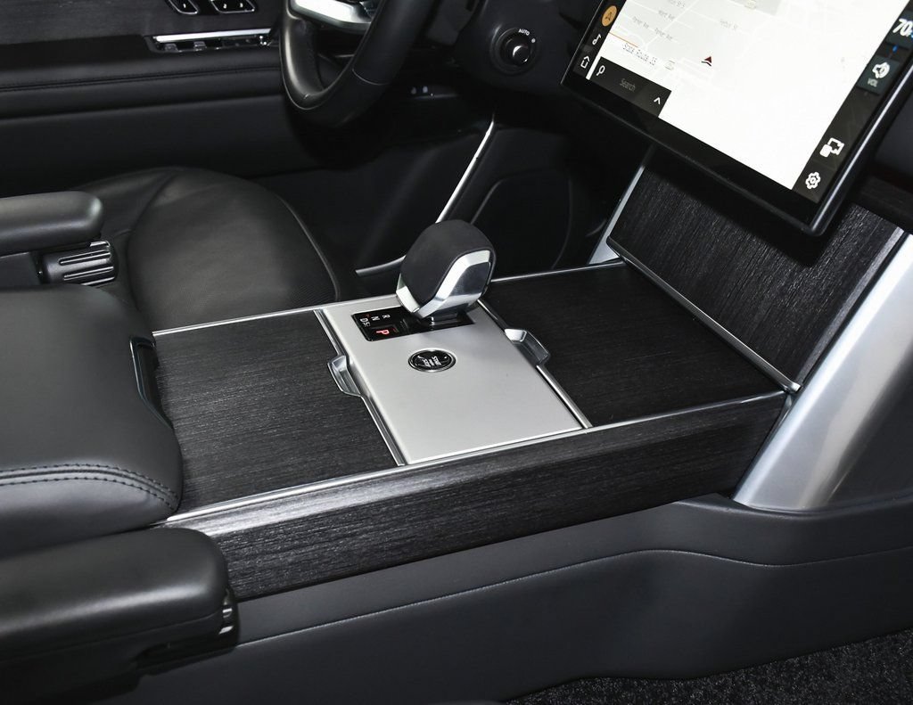 Used 2025 Land Rover Range Rover SE AWD/4WD image 68