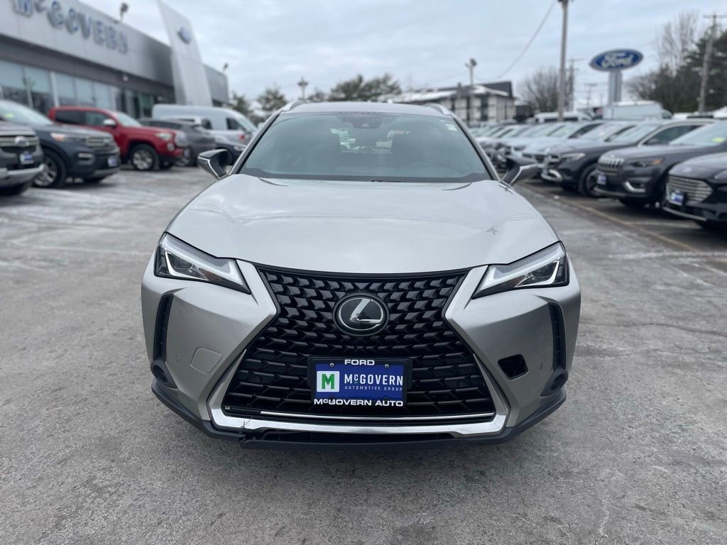 Used 2019 Lexus UX 200 w/ Premium Package image 8