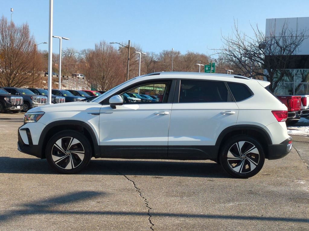 Used 2023 Volkswagen Taos SE image 6
