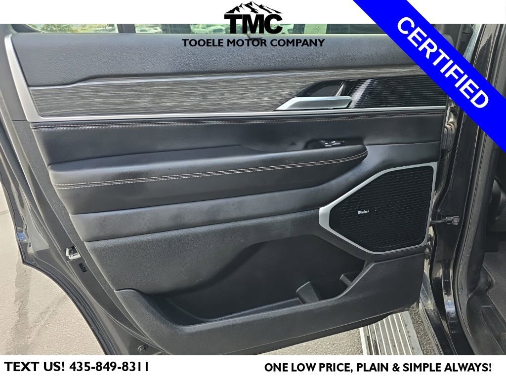 Used 2022 Jeep Wagoneer Series III w/ Premium Group I image 17