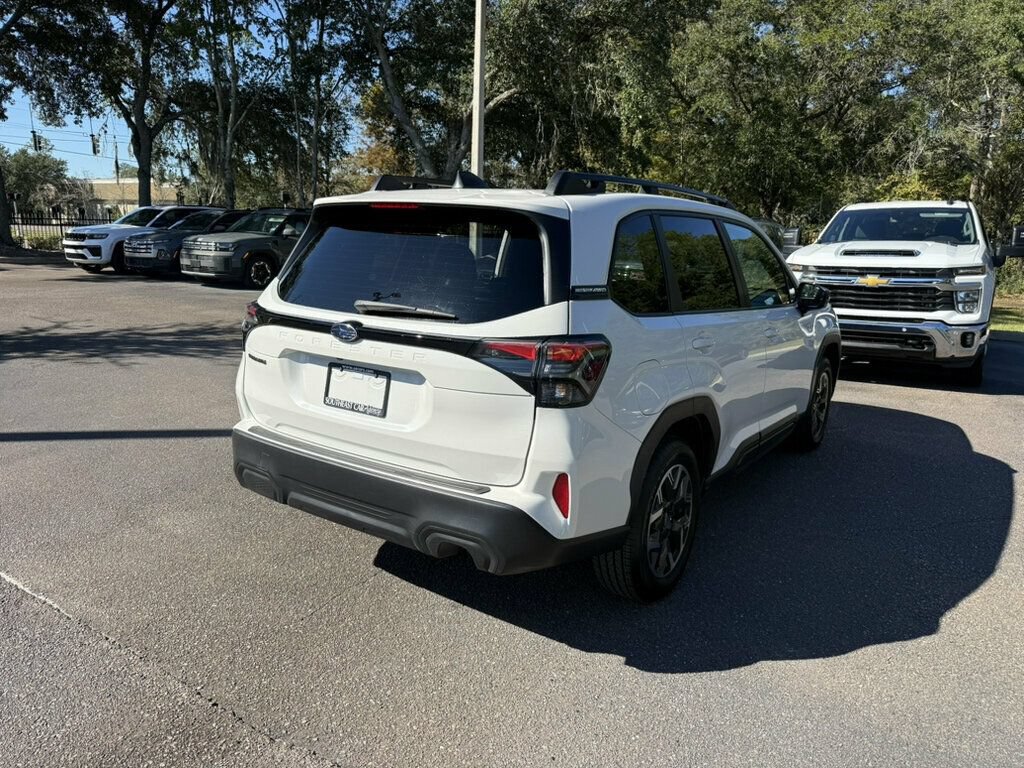 Used 2026 Subaru Forester Premium AWD/4WD image 11