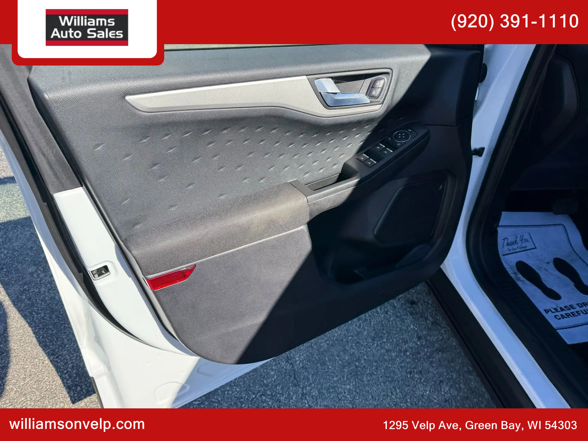 Used 2020 Ford Escape SE image 10