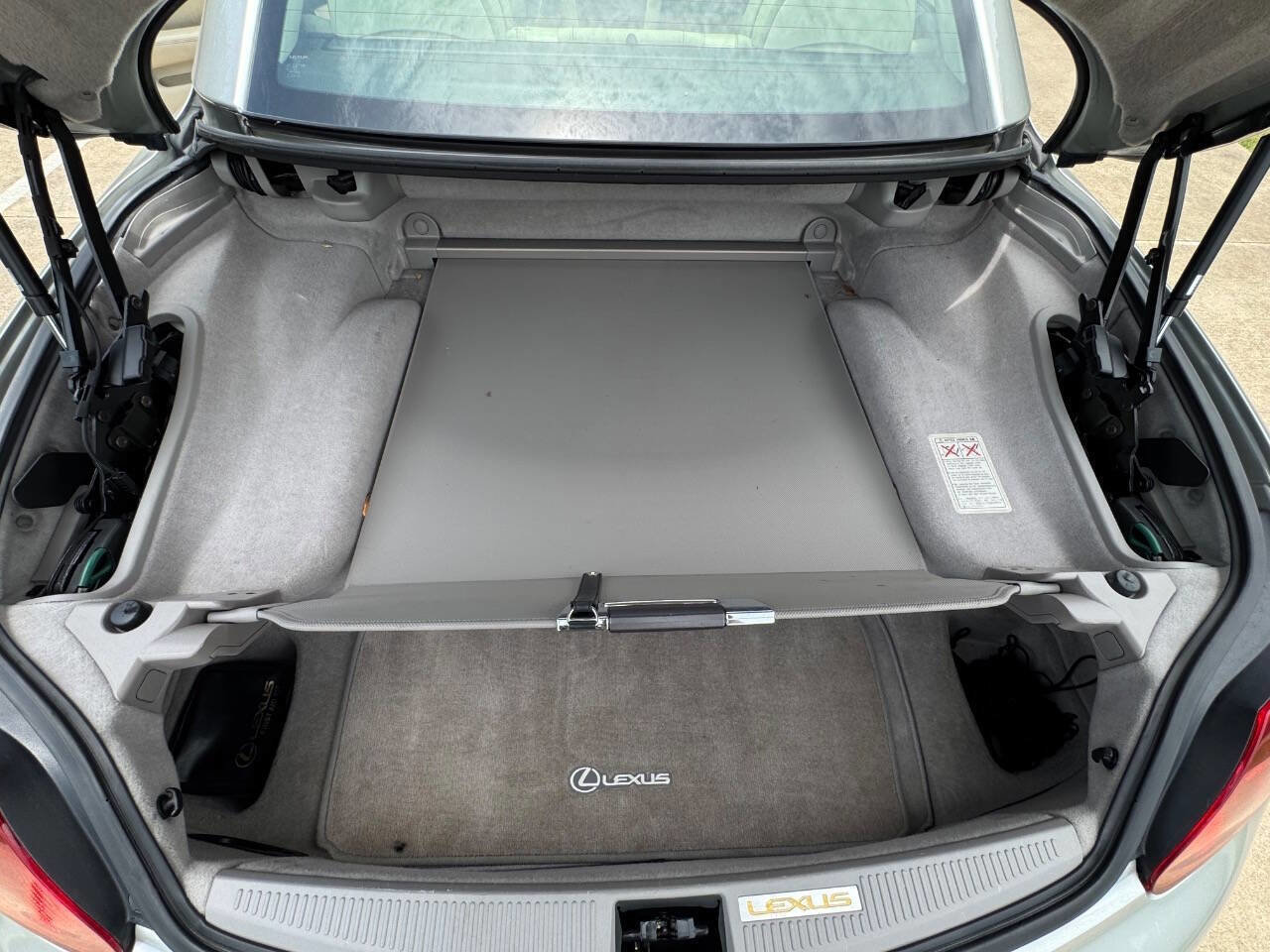 Used 2005 Lexus SC 430 Convertible RWD image 42