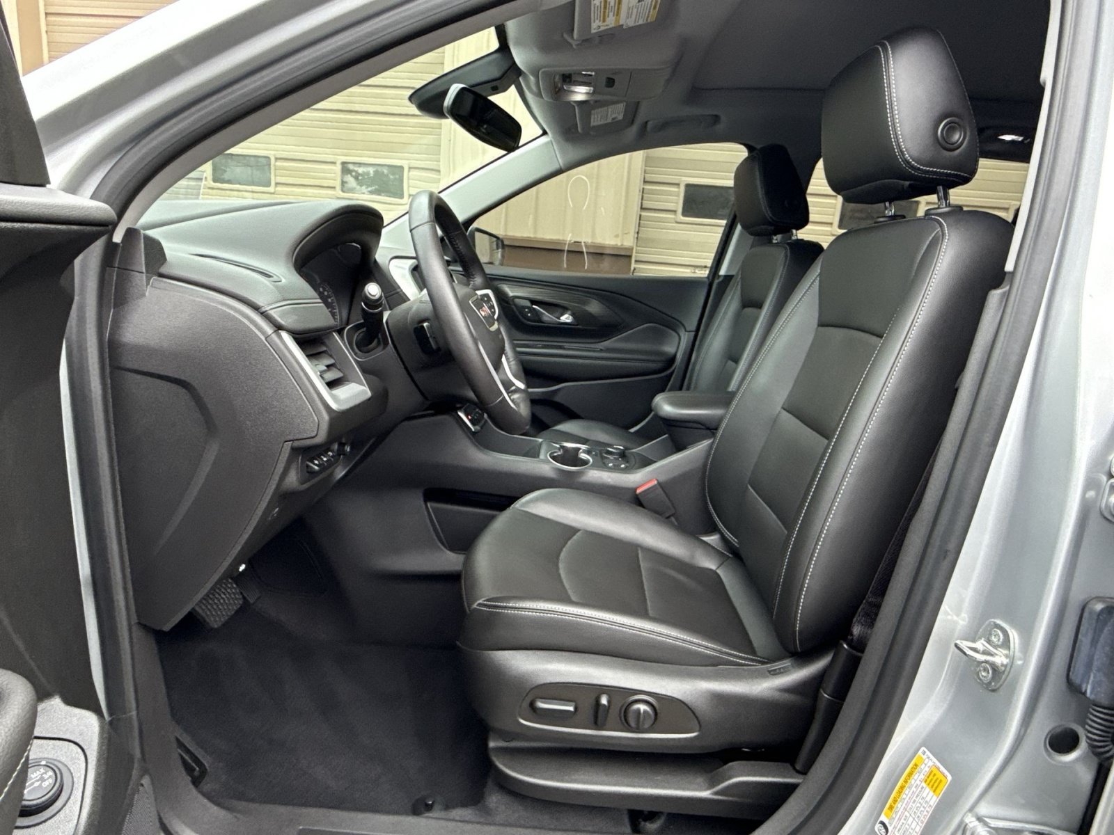 Certified 2022 GMC Terrain SLT w/ Tech Package AWD/4WD image 13