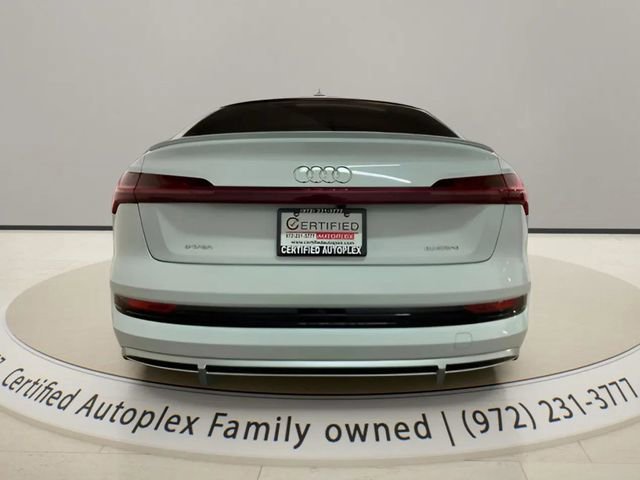 Used 2022 Audi e-tron Premium Plus w/ Premium Plus Package AWD/4WD image 5