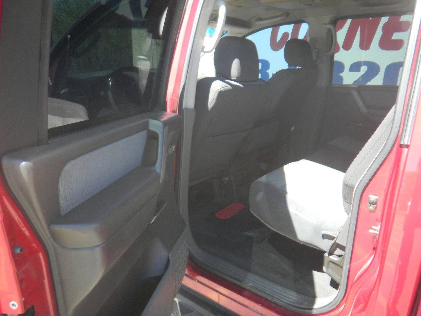 Used 2006 Nissan Titan SE image 17
