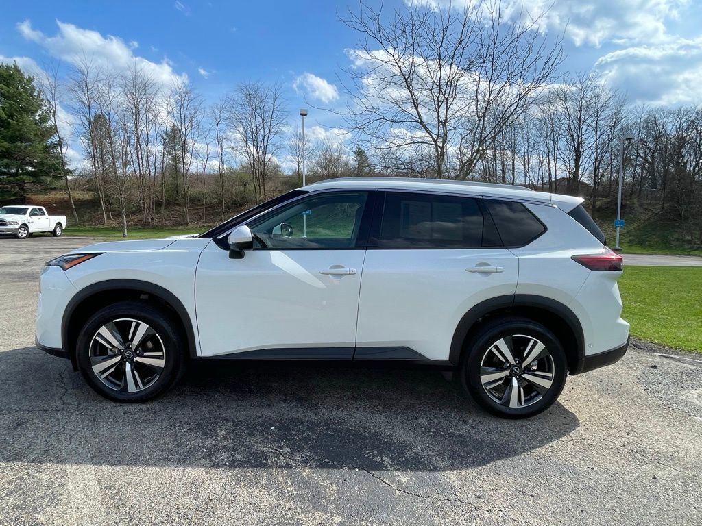 Used 2024 Nissan Rogue SL image 6