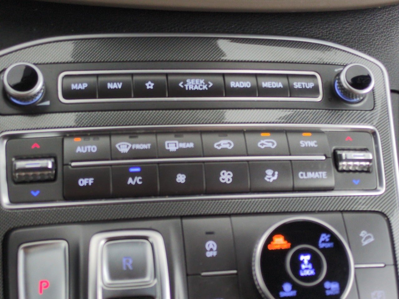Used 2023 Hyundai Santa Fe SEL AWD/4WD image 21