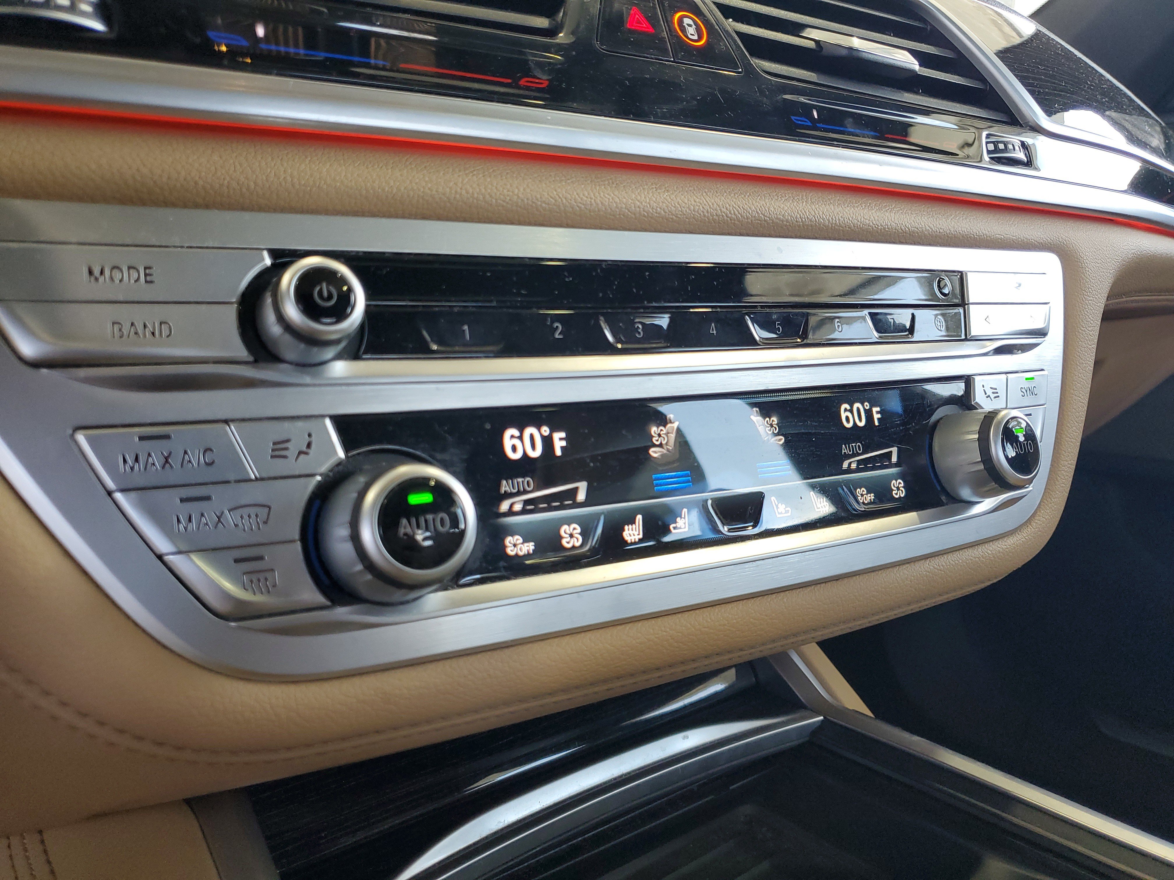 Used 2022 BMW 740i w/ M Sport Package RWD image 27