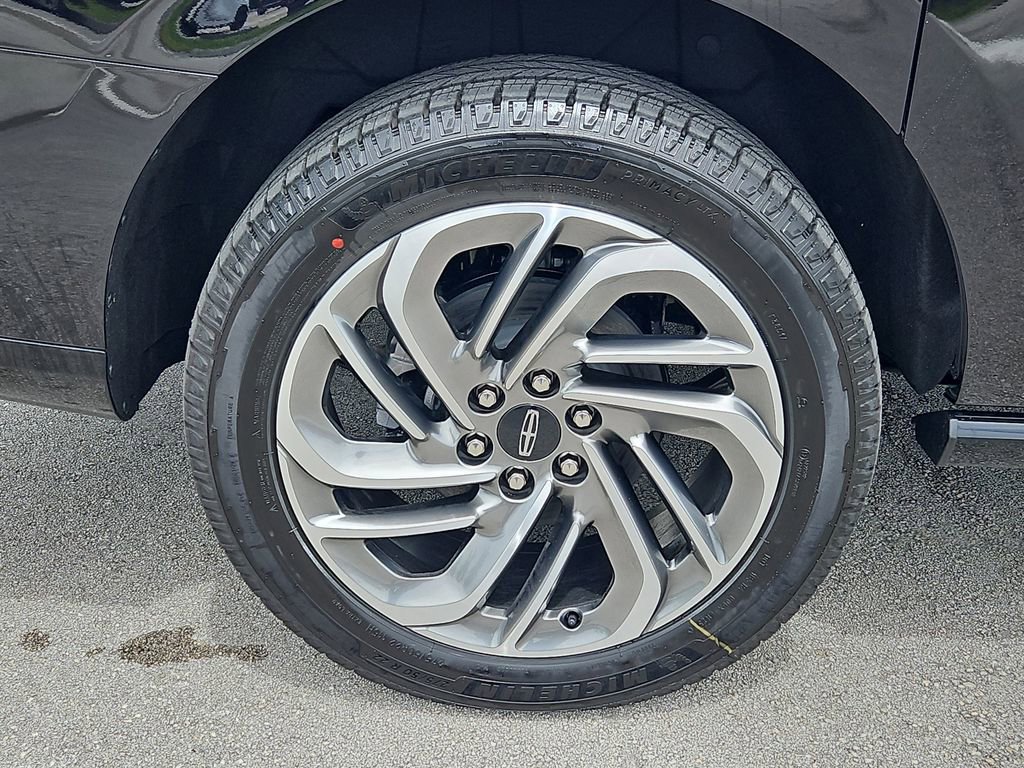 New 2025 Lincoln Navigator L Reserve image 7