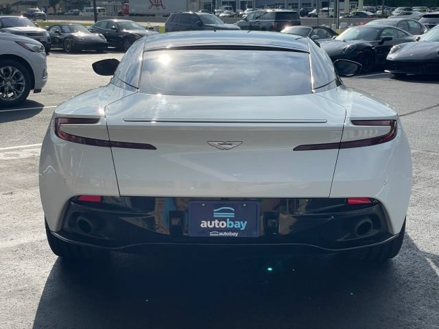Used 2017 Aston Martin DB11 V12 RWD image 12