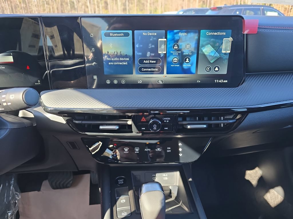 New 2026 Nissan Kicks SR w/ SR Premium Package FWD image 23