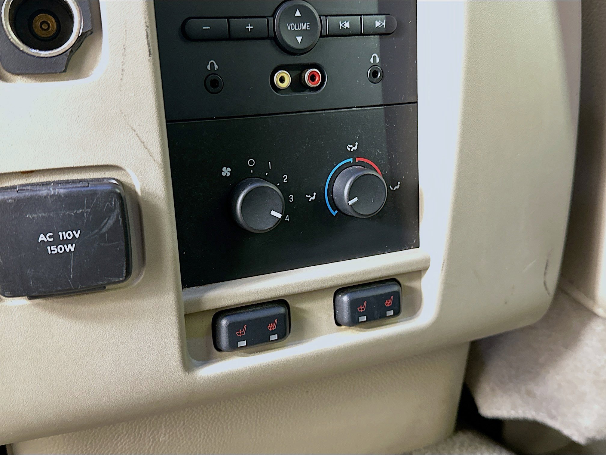 Used 2012 Ford Expedition Limited RWD image 28