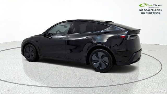 Used 2026 Tesla Model Y 2WD image 6