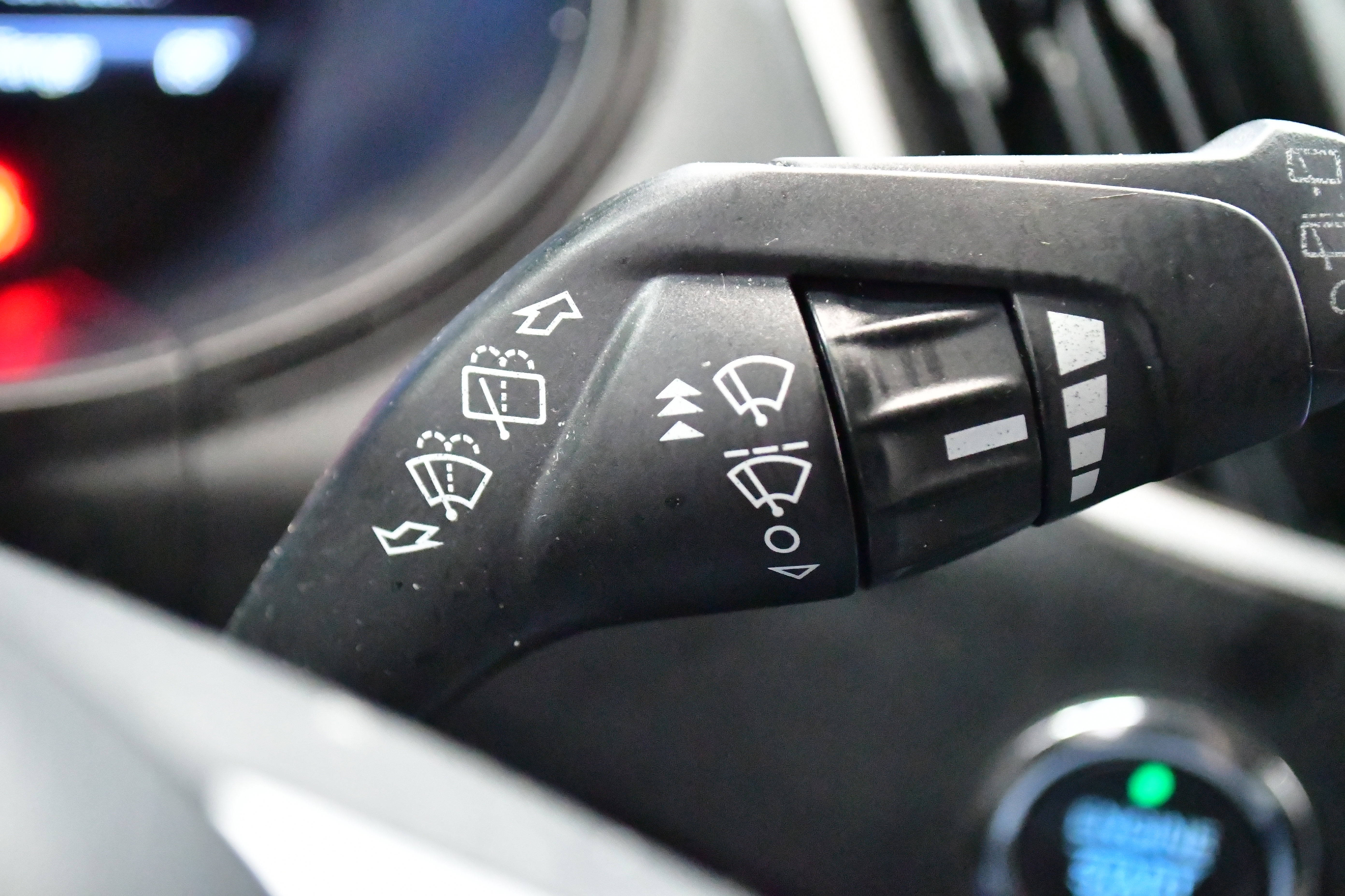 Used 2022 Ford Edge SEL w/ Convenience Package image 23