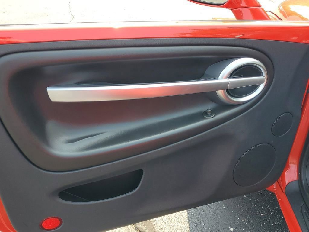 Used 2005 Chevrolet SSR image 9