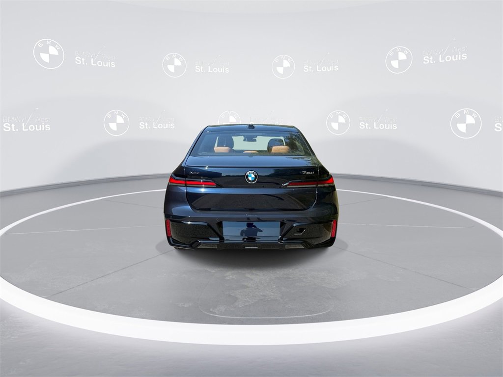 New 2026 BMW 740i xDrive image 7