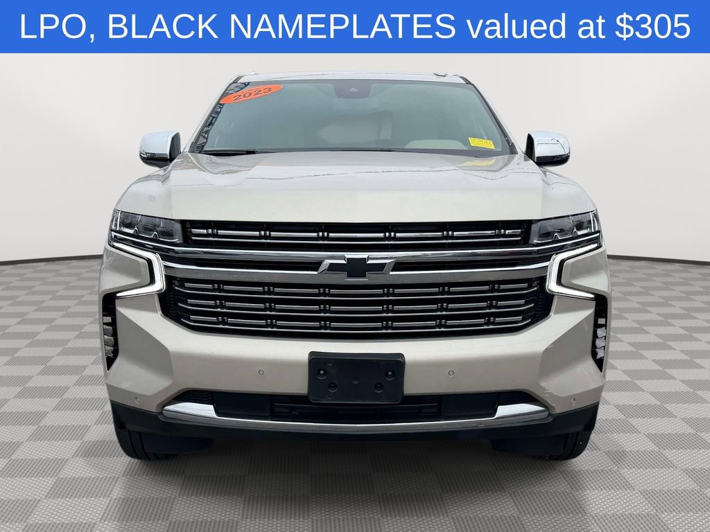 Used 2023 Chevrolet Suburban Premier AWD/4WD image 2