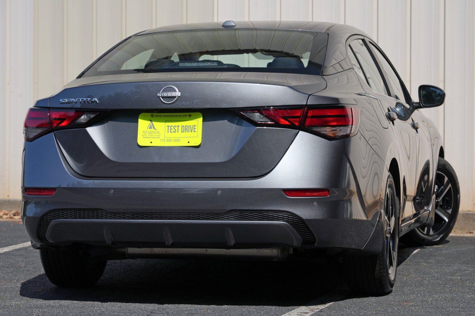 Used 2025 Nissan Sentra SV FWD image 4