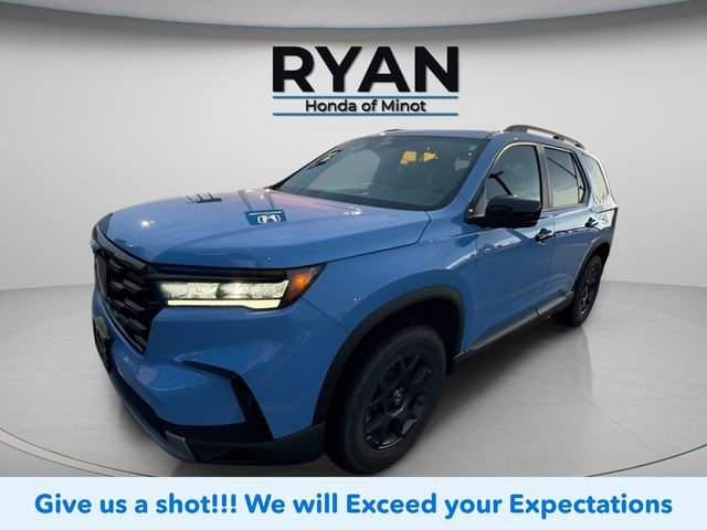 Used 2025 Honda Pilot TrailSport image 10