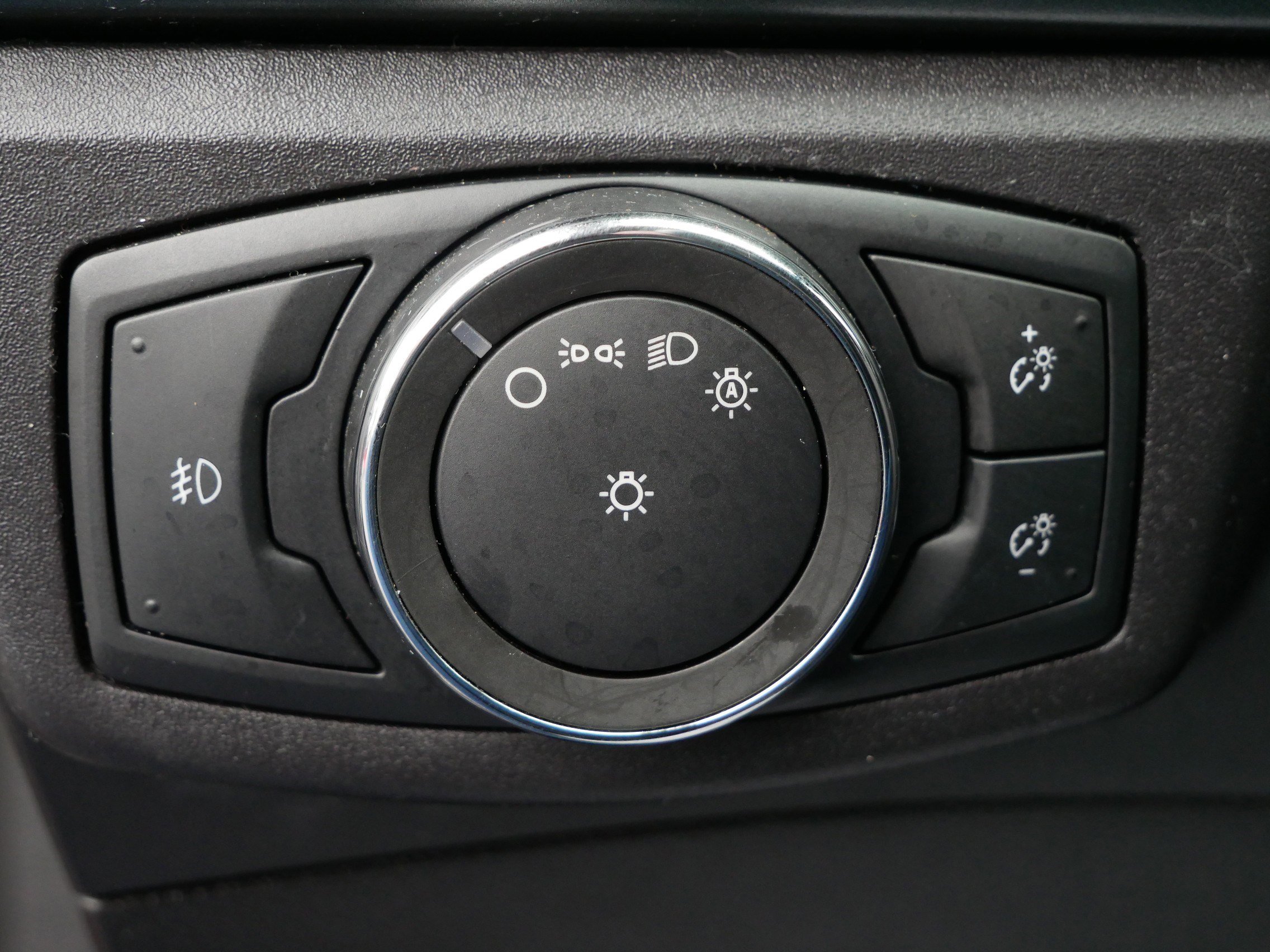 Used 2016 Ford Fusion SE image 26