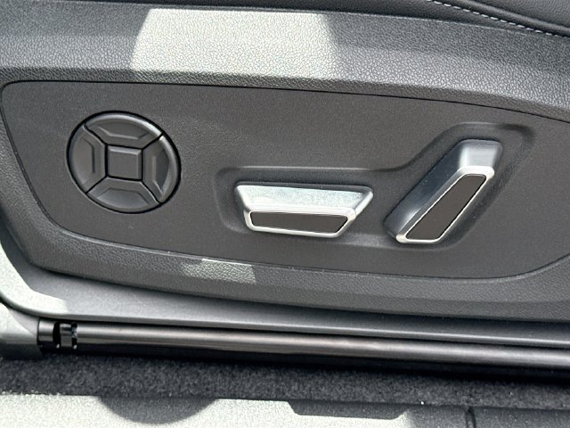 New 2026 Audi Q3 quattro 2.0T AWD/4WD image 24