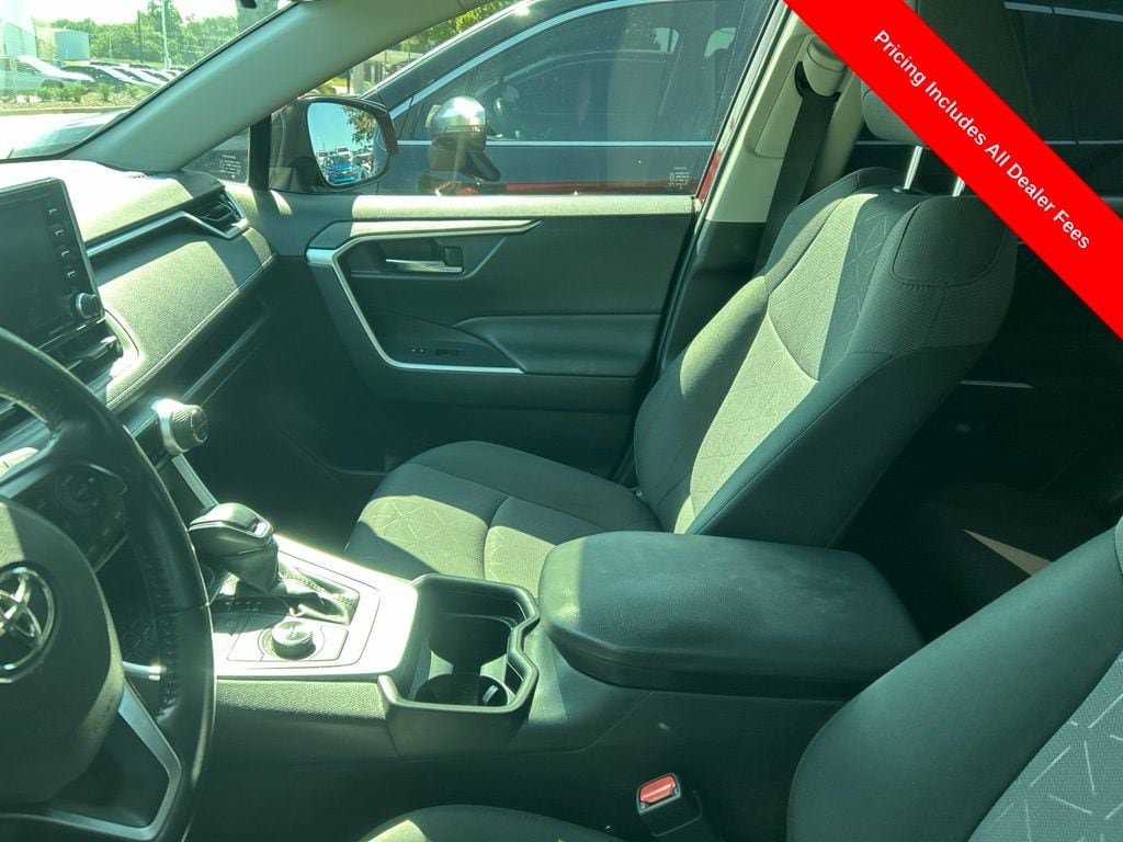 Used 2019 Toyota RAV4 XLE w/ Convenience Package AWD/4WD image 11