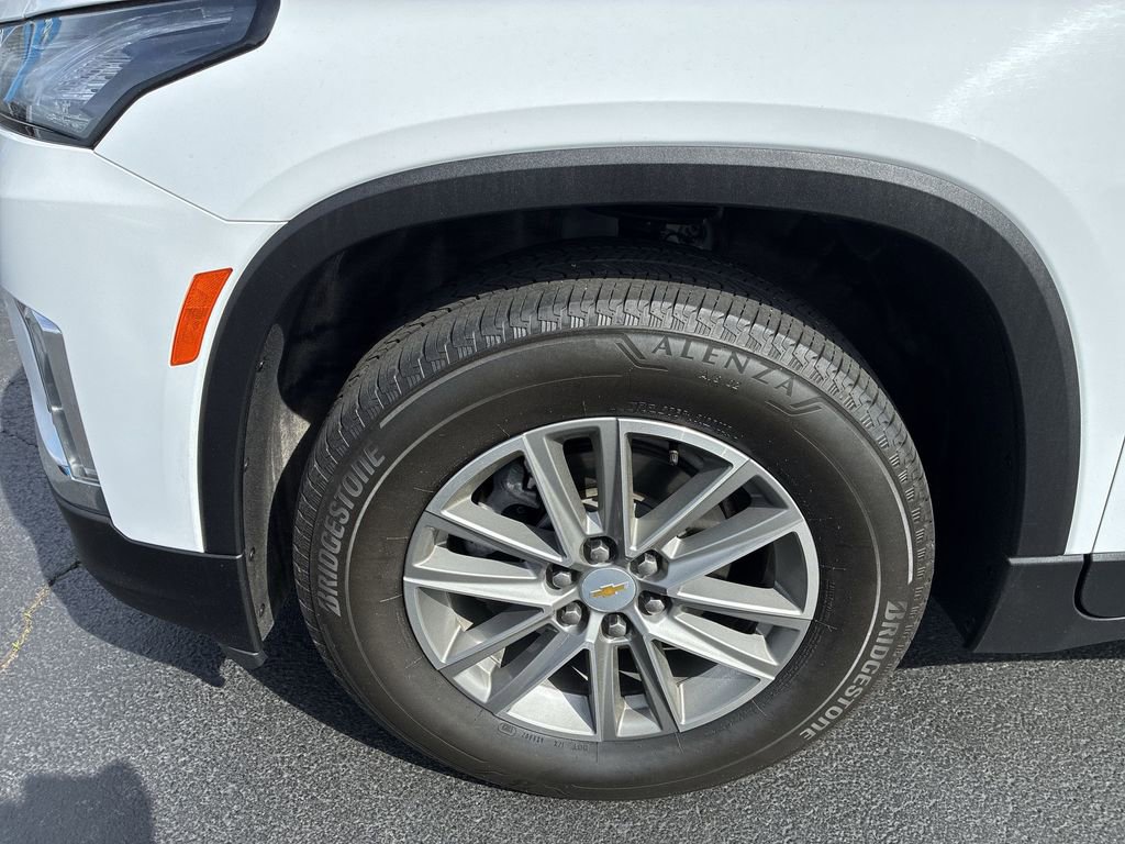 Used 2023 Chevrolet Traverse LT FWD image 10