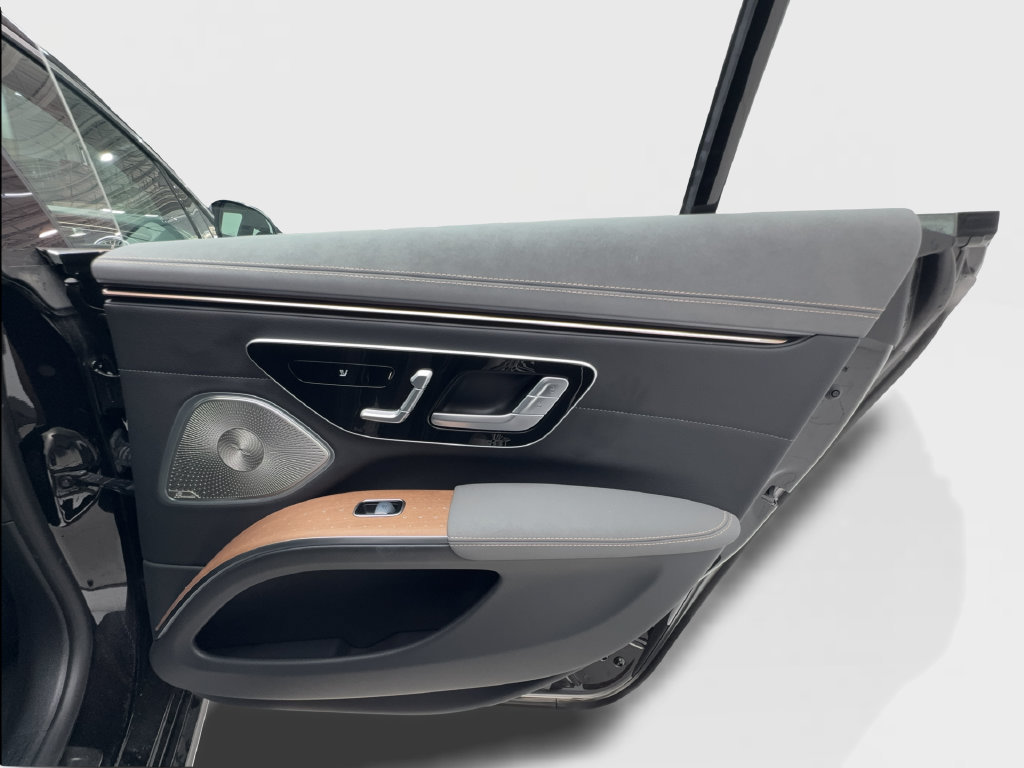 Used 2024 Mercedes-Benz EQS 450+ Sedan image 30