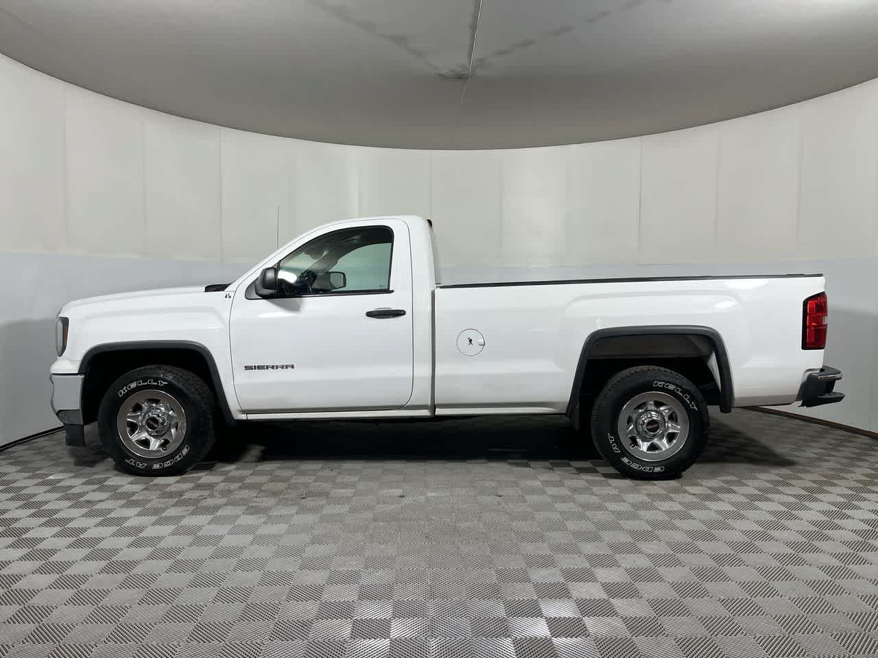 Used 2017 GMC Sierra 1500 2WD Regular Cab image 5