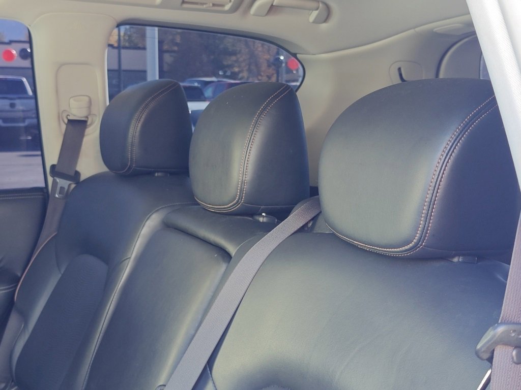 Used 2020 Nissan Armada Platinum w/ Interior Lighting Package image 26