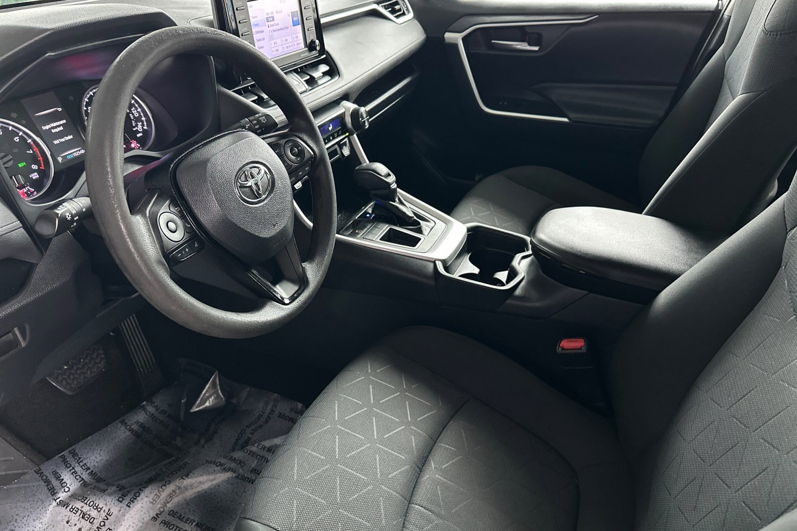 Used 2021 Toyota RAV4 XLE image 12