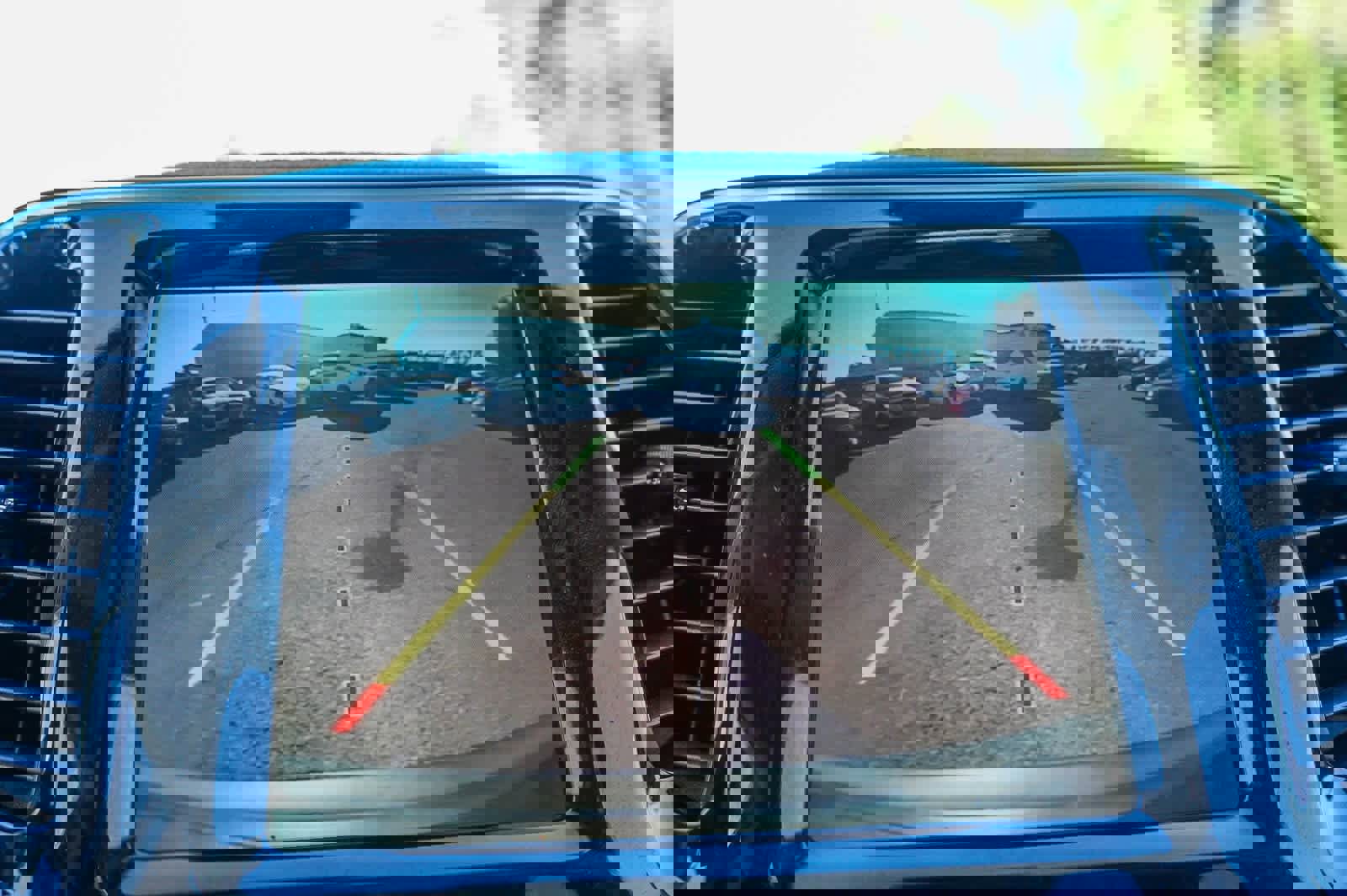 Used 2019 Jeep Cherokee Limited image 22