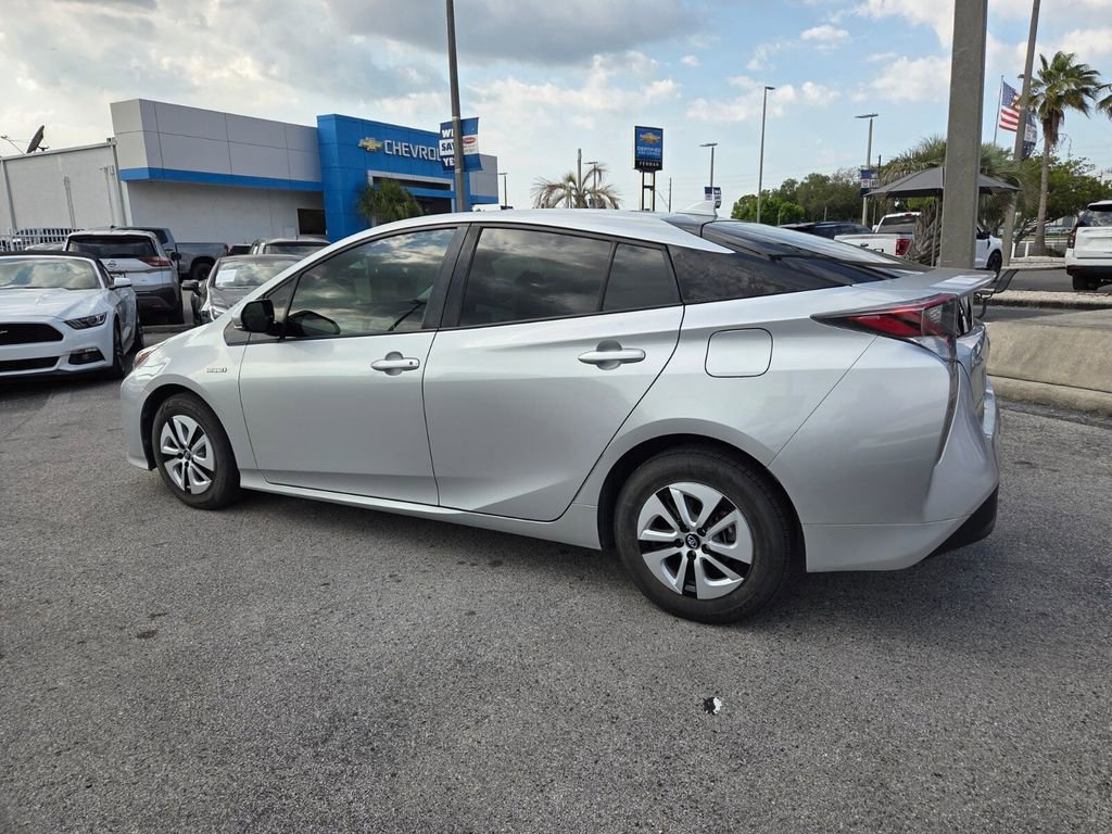 Used 2016 Toyota Prius Four image 10